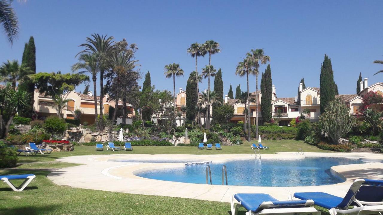 Ferienwohnung El Velerin Estepona Exterior foto